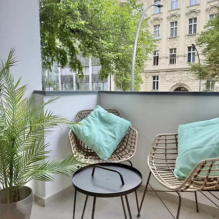Design-studio Mit Balkon U39-2 דירה
